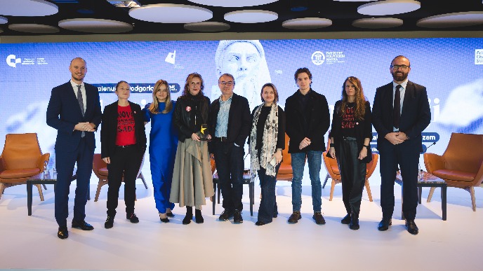 Počast za Slobodni univerzitet